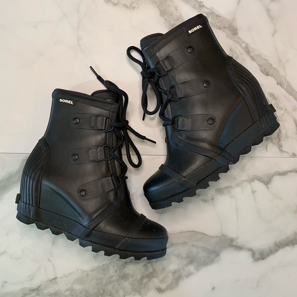 Sorel Women's Black Wedge Boots